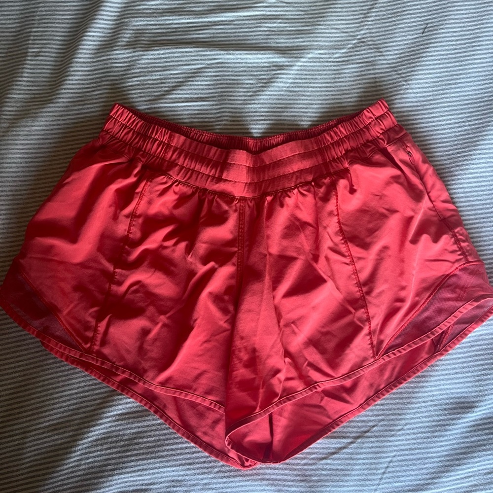 LULULEMON hotty hot short 4-inch